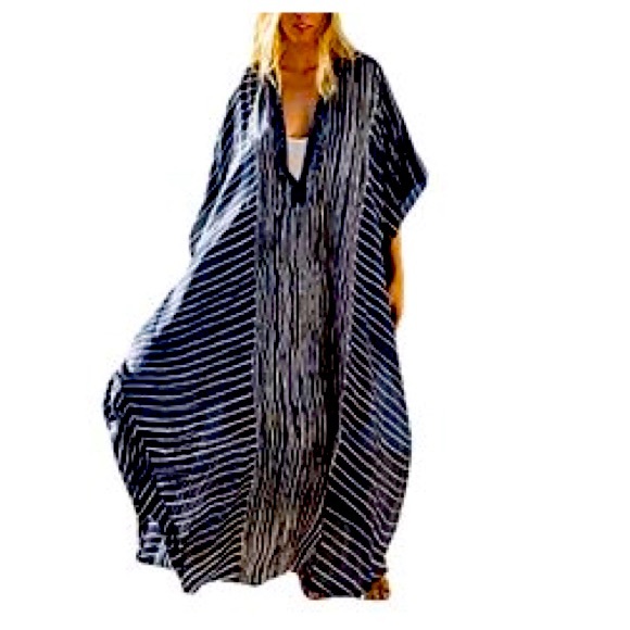 💦NEW PLUS-SIZED💦 COVERUP - Picture 1 of 4